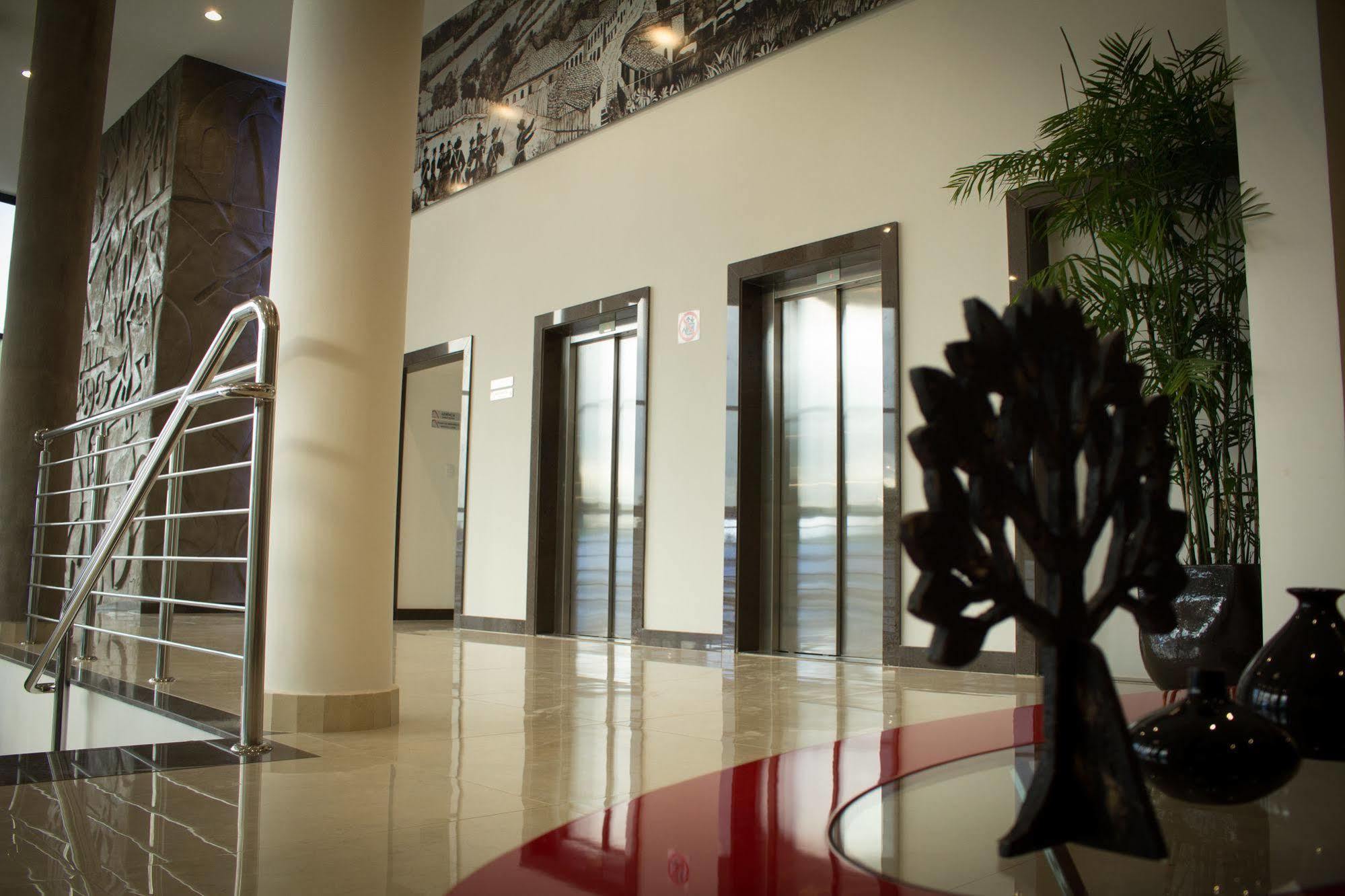 Minas Platinum Hotel & Convention Conselheiro Lafaiete Dış mekan fotoğraf